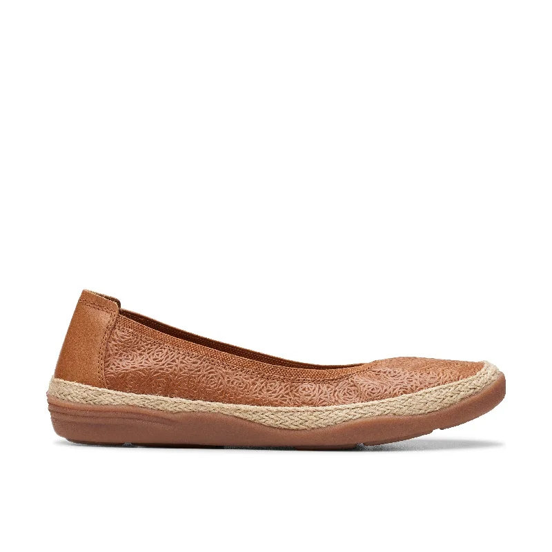 Clarks Elaina Rae in Brown Leather