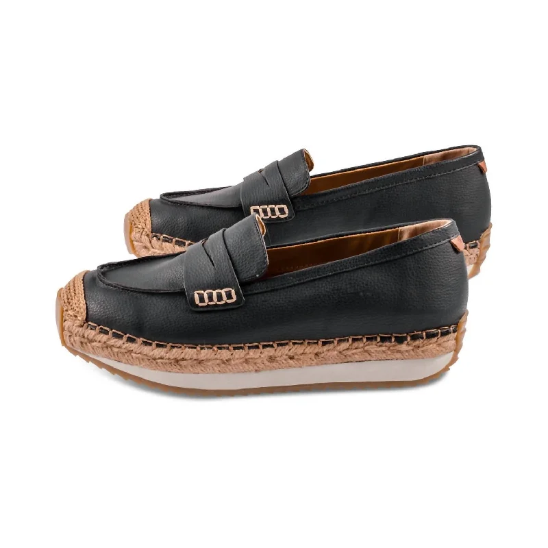 Women's Aviana Faux Leather Loafer In Black